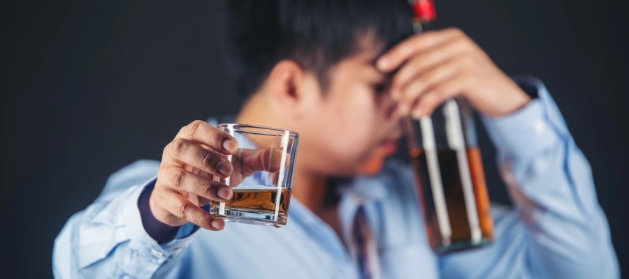 o que pode acontecer com uma pessoa que bebe muito